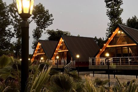 کلبه سوئیسی با جکوزی در لشت نشا - گفشه