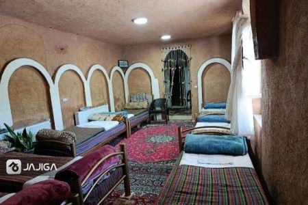 بومگردی در تخت سلیمان - اتاق ۶