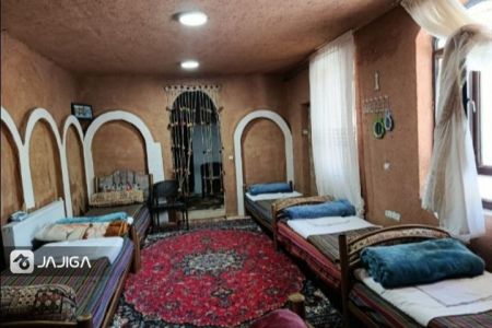 بومگردی در تخت سلیمان - اتاق ۶