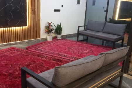 کلبه با نمای شیشه ای در شاندرمن - پشد
