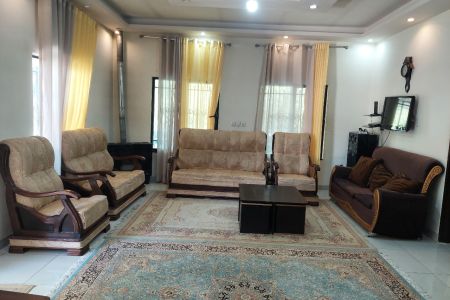 ویلا استخردار در چهارباغ