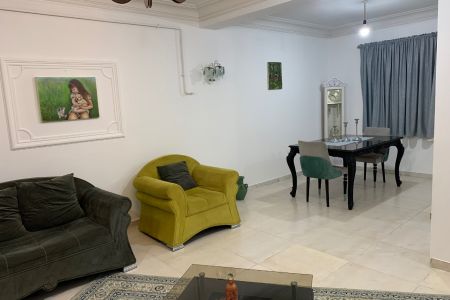 خانه مبله در میدان فرزانه رشت - طبقه ۲