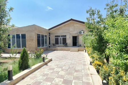ویلا استخردار در چهارباغ - ابراهیم آباد