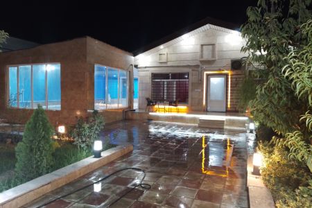 ویلا استخردار در چهارباغ - ابراهیم آباد