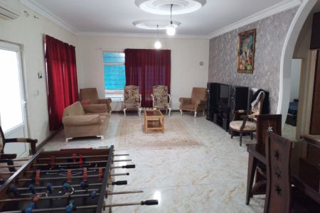 ویلا استخردار در چهارباغ - ابراهیم آباد