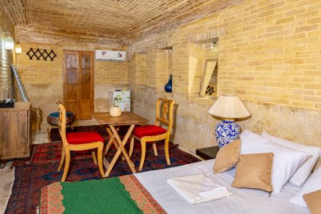 بوتیک هتل در خیابان زند شیراز - یاس