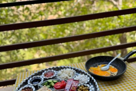 ویلای ییلاقی استخردار با ویو کوه در فشم