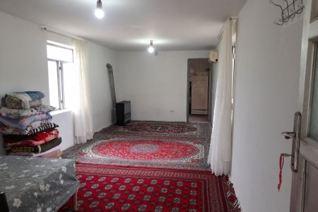 سوئیت حیاط دار در گیسوم - لتیین