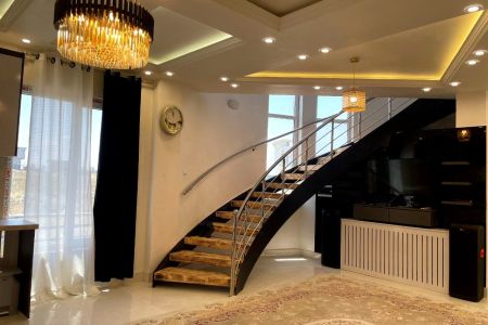 ویلای ساحلی با استخر و جکوزی در لاریم جویبار