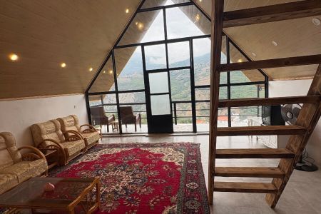 کلبه جنگلی در نور - اسپی او