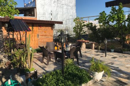سوئیت با اتاق سنتی و استخر در ساری - تجنک