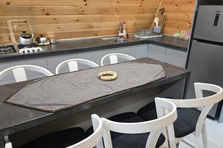 کلبه سوئیسی در گیسوم - سیاه بیل