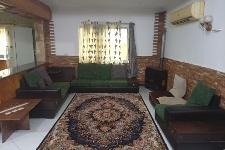 ویلا استخردار در هچیرود - سنگ وارث