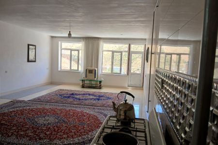 خانه با چشم انداز کوه در پاوه - طبقه ۲