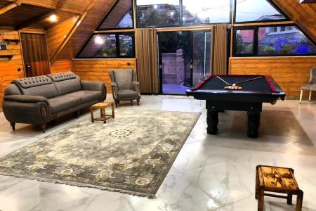 کلبه سوئیسی با استخر و جکوزی در رامسر