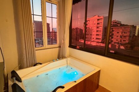 آپارتمان جکوزی دار در بندرانزلی - طبقه ۲