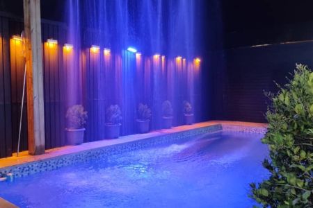 ویلا استخردار در ساوجبلاغ - آران