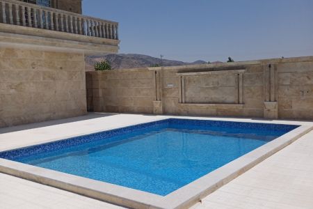 ویلا دوبلکس استخردار در سپیدان - ده بید