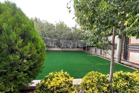 ویلا استخردار با زمین والیبال در شیراز - گویم