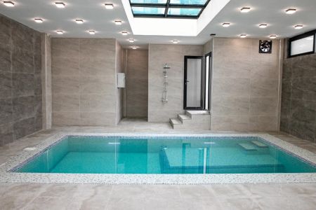 سوئیت جنگلی استخردار در پل سفید - همکف