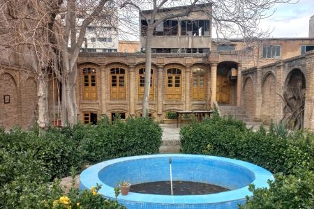خانه تاریخی قجری نزدیک حرم در مشهد