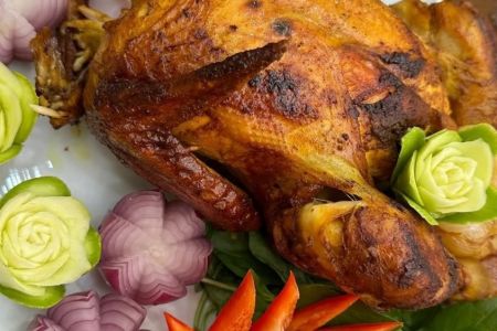 کلبه سوئیسی لب رودخانه در ارات بن سوادکوه