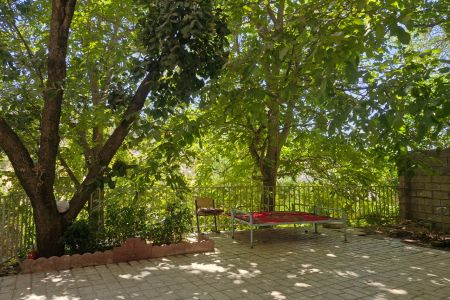 خانه حیاط دار در خرم آباد - آبشار بیشه