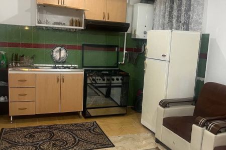 خانه مبله در میدان امام حسین رشت - همکف