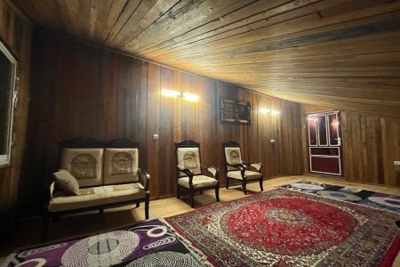 خانه دو طبقه در اطاقور - کنده سر