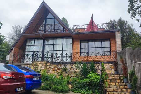 کلبه سوئیسی در خلیل شهر - سرخ او
