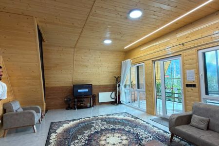 کلبه سوئیسی در تنکابن - یاندشت