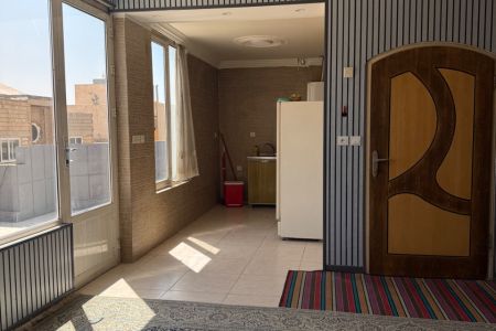 سوئیت نقلی دارای بالکن در اصفهان - طبقه ۳