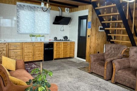 کلبه چوبی با وان جکوزی در بابلکنار - هلی خال