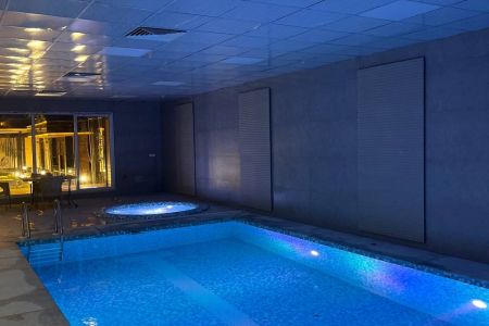 ویلا با استخر و جکوزی در ملارد - اسفند آباد