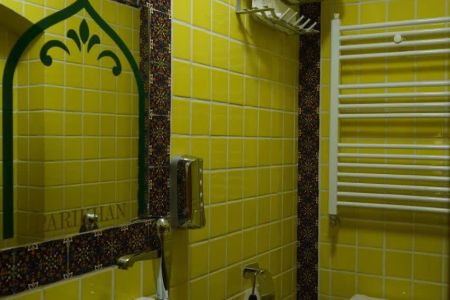 بوتیک هتل در کوشک صفی کاشان - فروغ