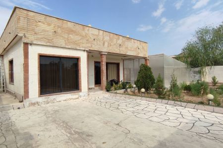 ویلا استخردار در چهارباغ - کهریزک