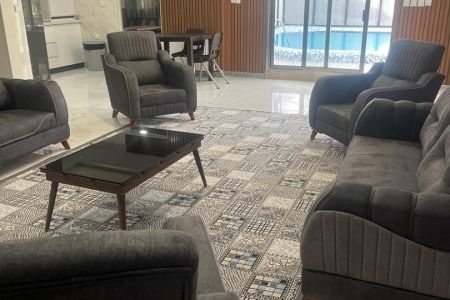 ویلا استخردار نزدیک زاینده رود در باغ بهادران