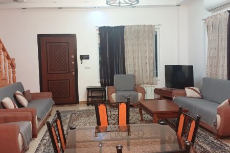 خانه ویلایی در چابکسر - خیابان شریعتی