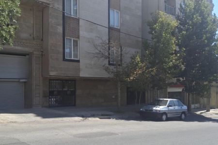 خانه در ملایر - برق بالا - طبقه اول