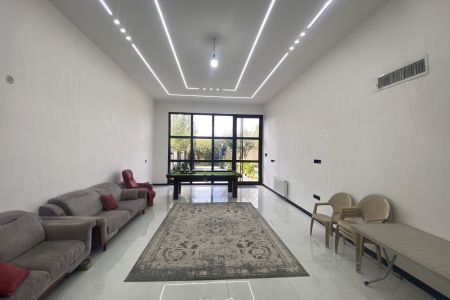 ویلا استخردار در چهارباغ - قاسم آباد گرجی