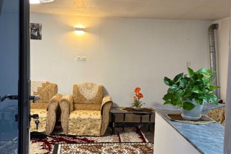 سوئیت نقلی حیاط دار در دیلمان - همکف