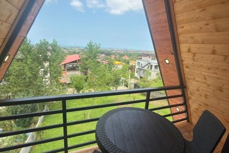 کلبه سوئیسی جکوزی‌دار در چالوس - زوات شرق