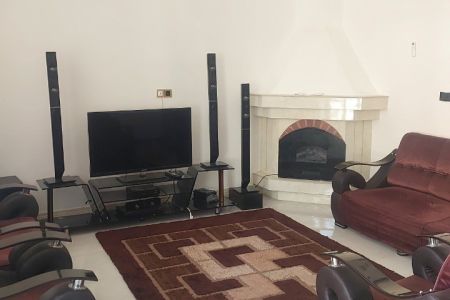 خانه ویلایی در باب انار