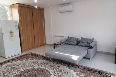 سوئیت تراس دار در نفت چال لفور - طبقه ۳