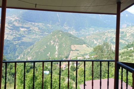 خانه ویلایی در جاده دالخانی - ایزکی - همکف