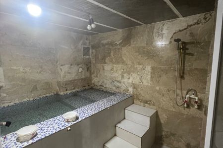خانه دوبلکس با حوضچه آبگرم در رینه لاریجان