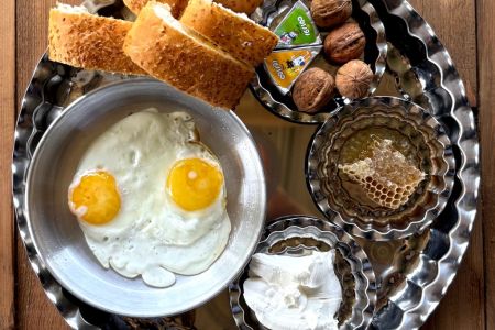 ویلا با ایوان دلباز در آستانه اشرفیه - لفوت