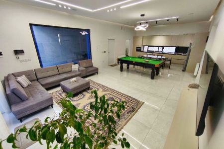 ویلا استخردار در چهارباغ - رامجین