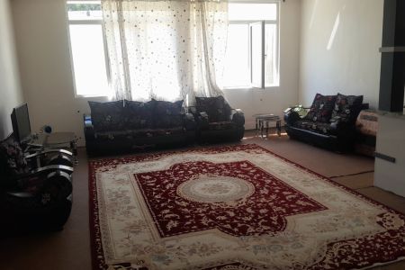 خانه ویلایی در بلوار آزادگان همدان - همکف