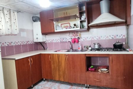 خانه نزدیک میدان خلعتبری رامسر - همکف